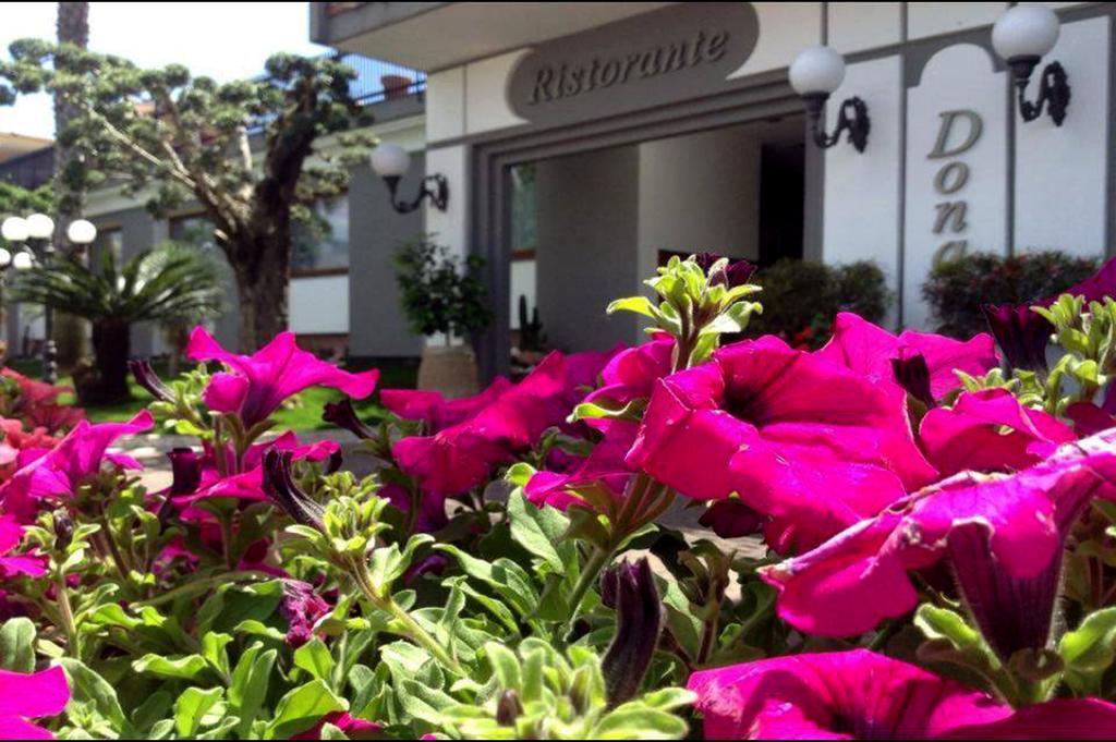 Hotel Ristorante Donato Calvizzano Eksteriør bilde