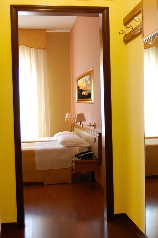 Hotel Ristorante Donato Calvizzano Eksteriør bilde
