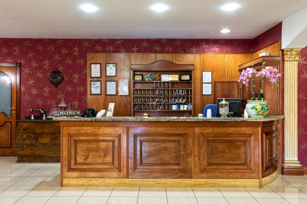 Hotel Ristorante Donato Calvizzano Eksteriør bilde