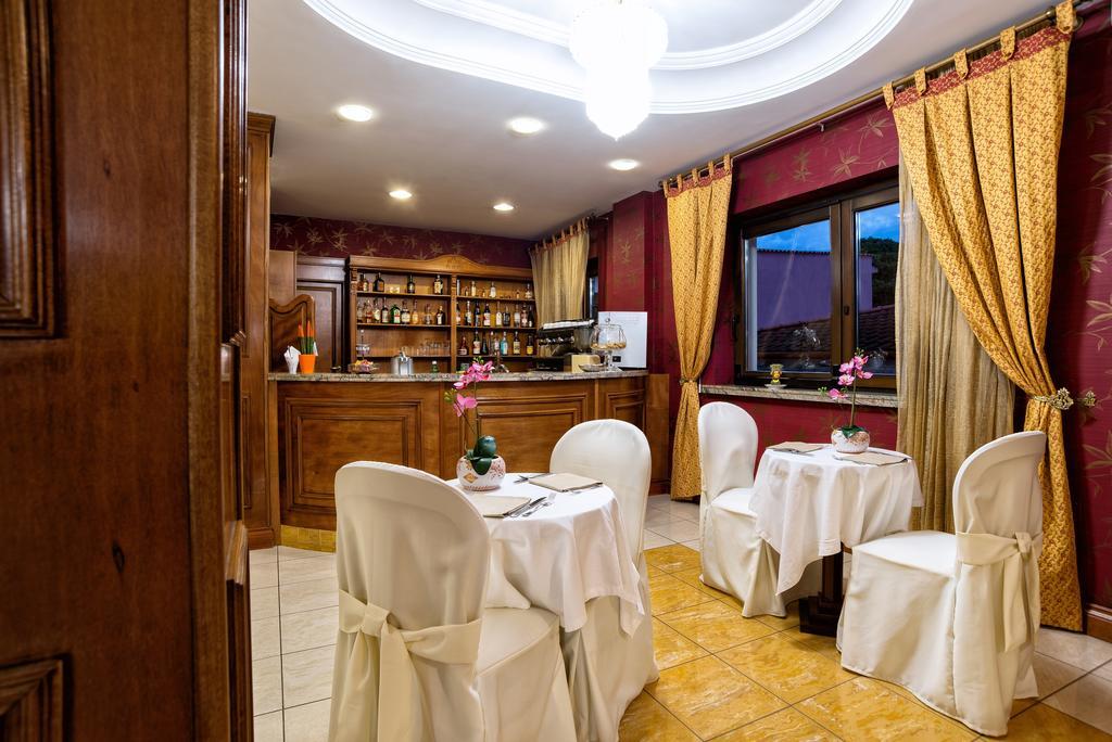 Hotel Ristorante Donato Calvizzano Eksteriør bilde