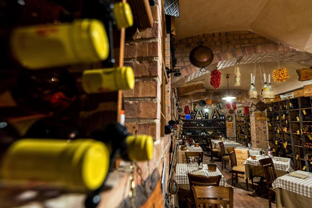 Hotel Ristorante Donato Calvizzano Eksteriør bilde