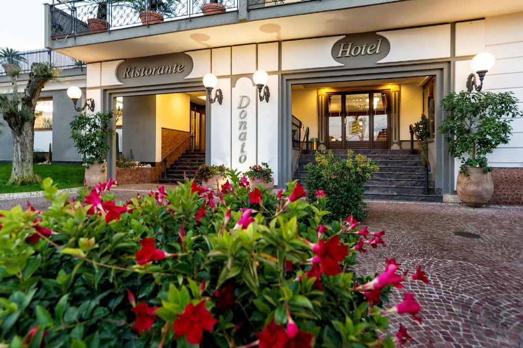Hotel Ristorante Donato Calvizzano Eksteriør bilde