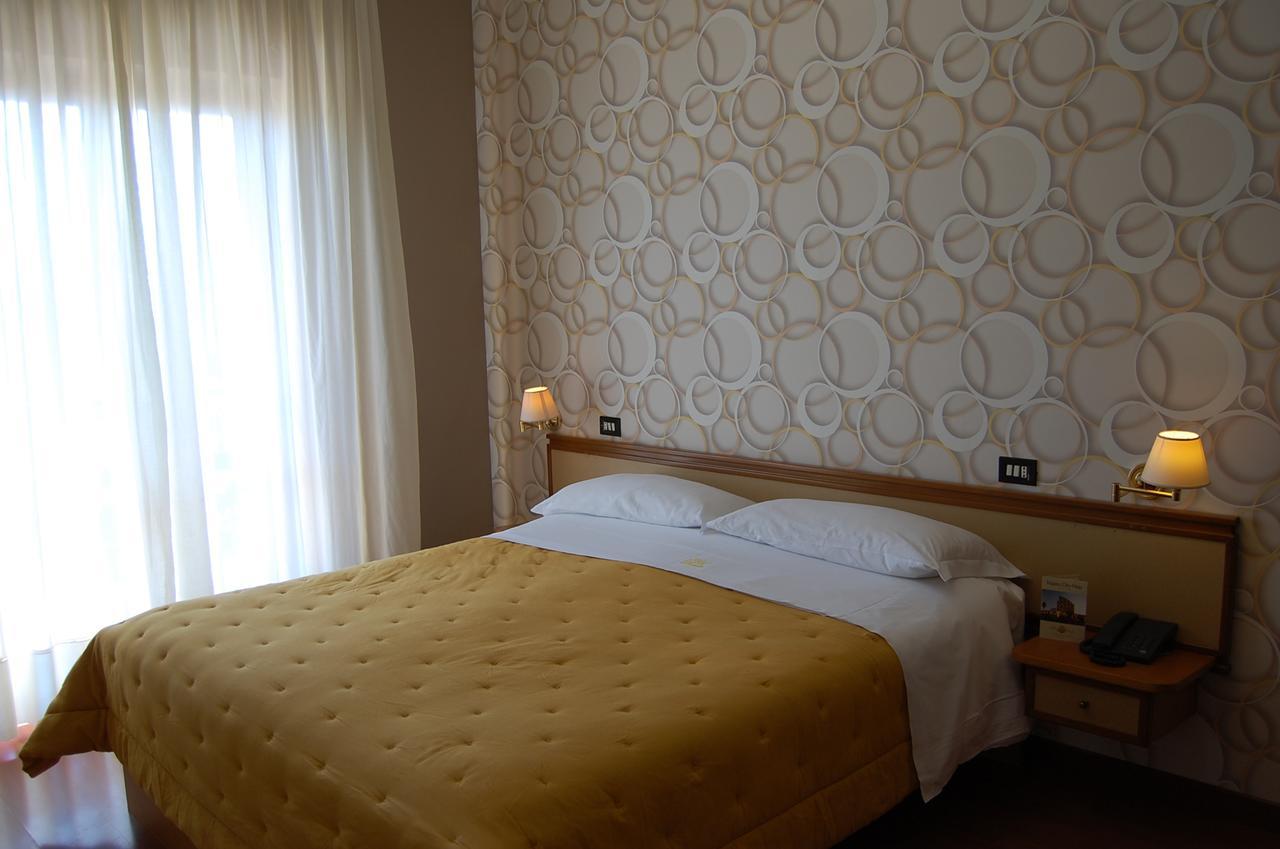 Hotel Ristorante Donato Calvizzano Eksteriør bilde